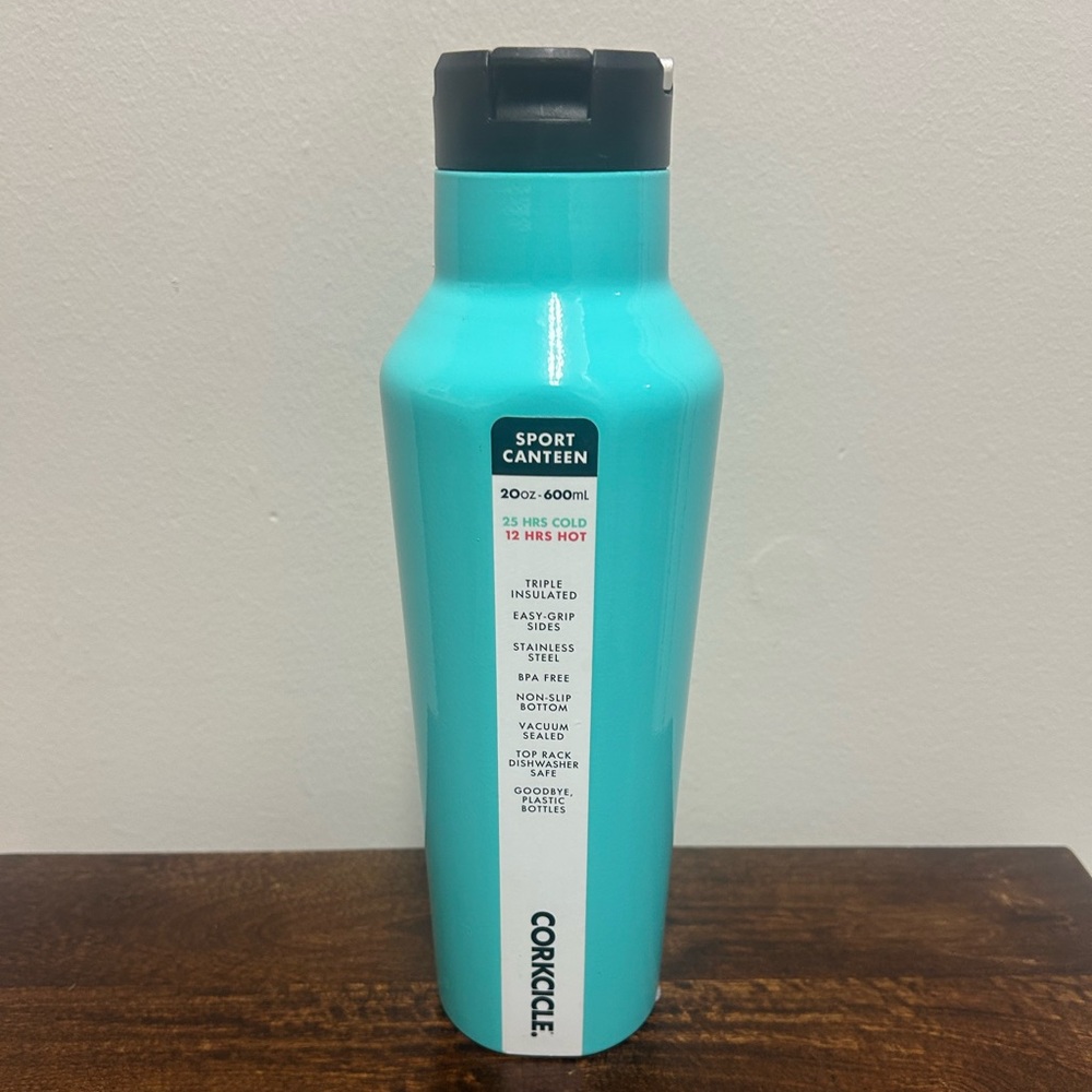 New! Corkcicle 20oz. Sport Canteen